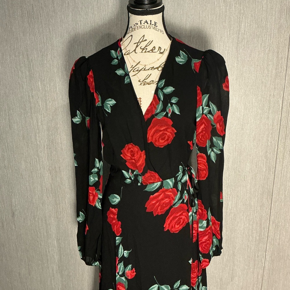 Reformation Black and Red Floral Long Sleeve Dress Size Medium - Picture 7 of 16